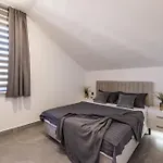 Apartment Golden Sunset - Exclusive 4-star Sutivan