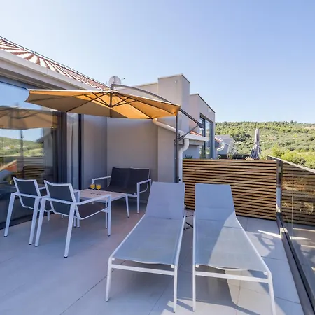 Golden Sunset - Exclusive 4-star *