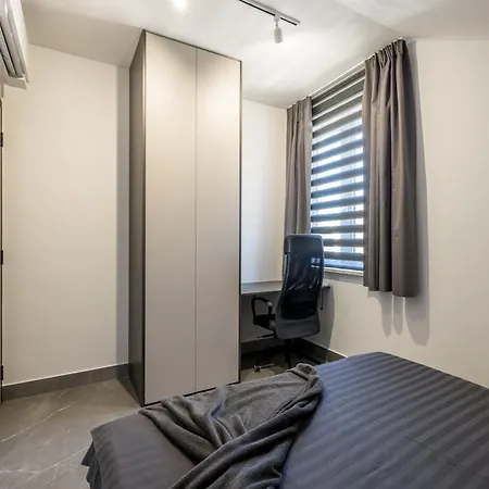 Golden Sunset - Exclusive 4-star