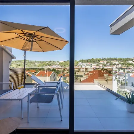 Golden Sunset - Exclusive 4-star *